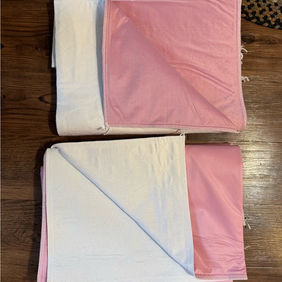 Luxurious Pink and White Quilted Mattress Cover - Picture 1 of 1